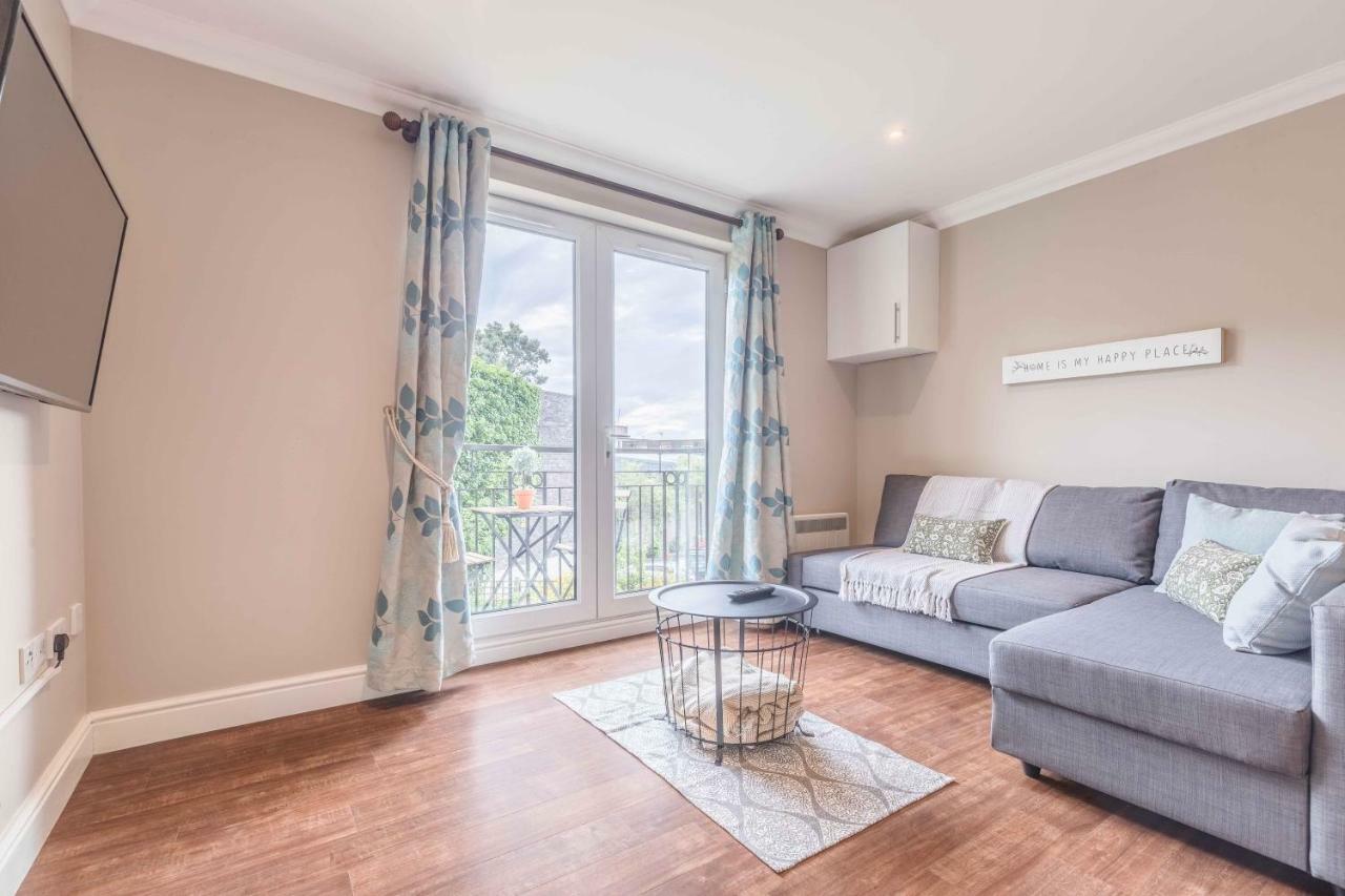 Modern Apartment Within Short Walk Of The Castle, High Street And Long Walk - Free Parking Windsor Eksteriør billede
