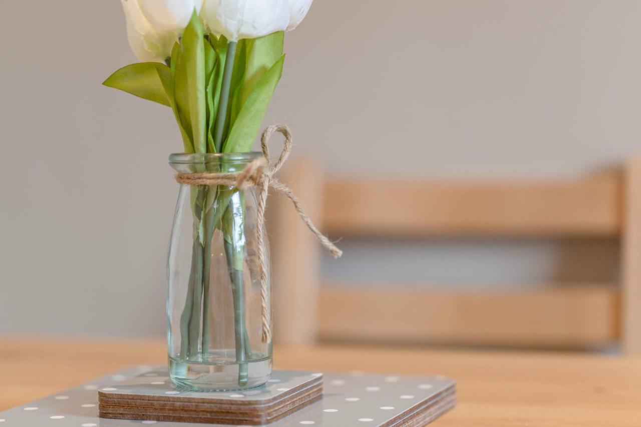 Modern Apartment Within Short Walk Of The Castle, High Street And Long Walk - Free Parking Windsor Eksteriør billede
